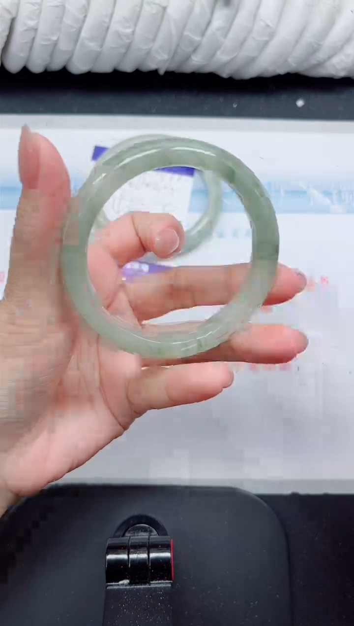 【闪购商品】石英质玉手镯未镶嵌241#54.4