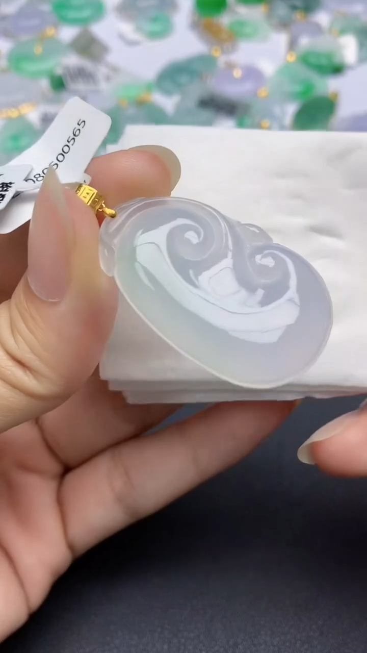 翡翠18K金镶嵌颈饰天然缅甸a货翡翠百元以上9元证书费自理