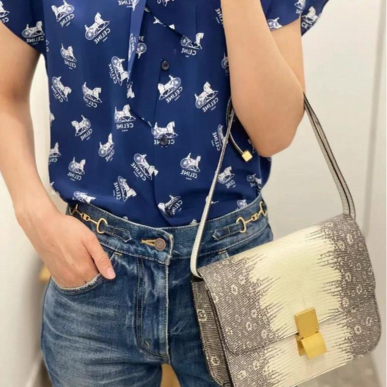 未使用 Celine/思琳 排扣满印短袖衬衫 海军蓝/36