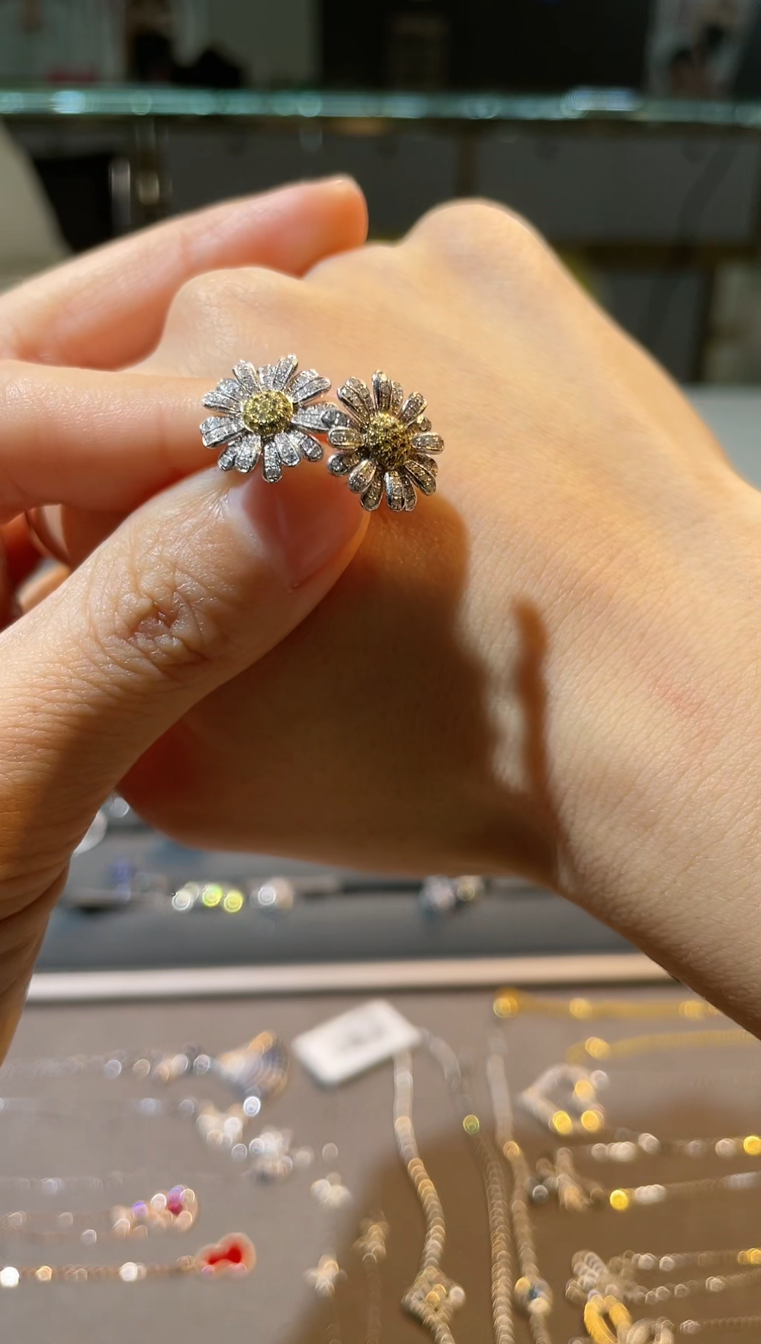 【闪购商品】钻石耳钉铂Pt950镶嵌【月下高定】