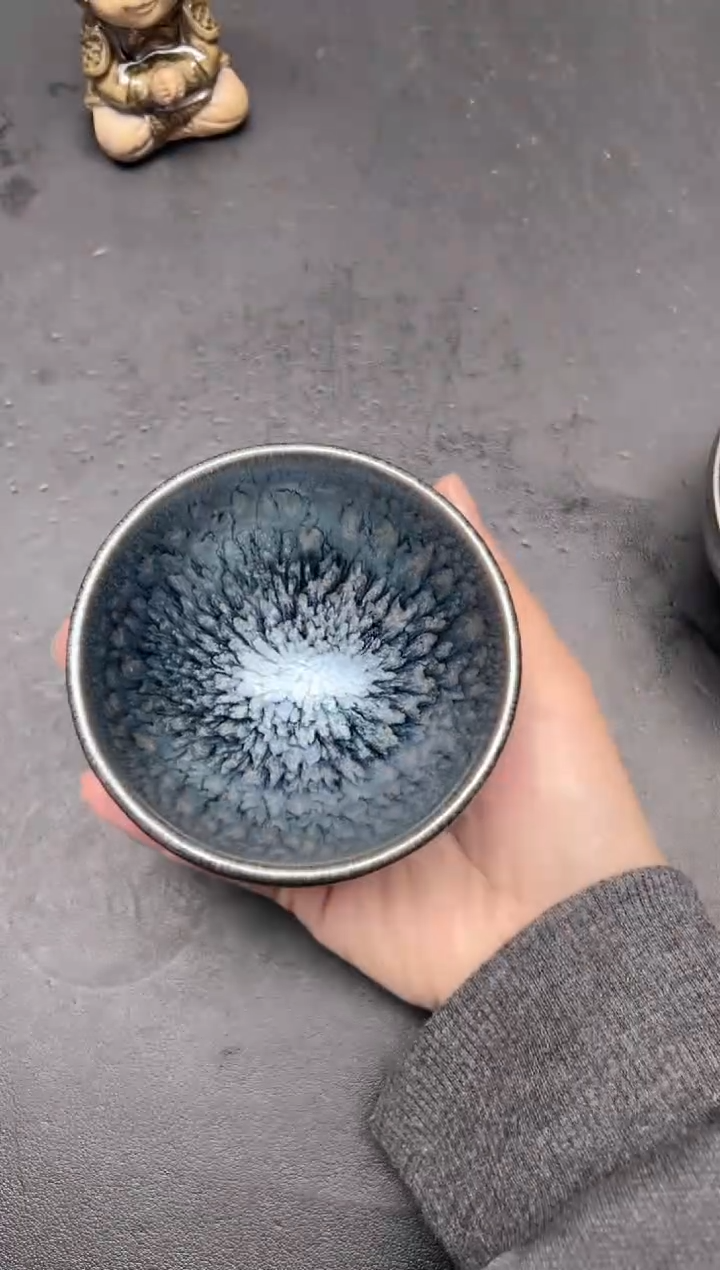 【闪购商品】茶盏15微瑕             