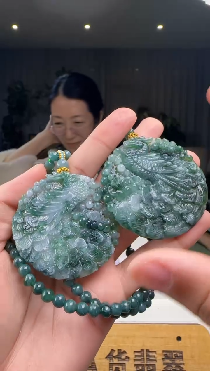 【闪购商品】翡翠吊坠(赠链)未镶嵌多样性发一对XM@@WS1WX29395