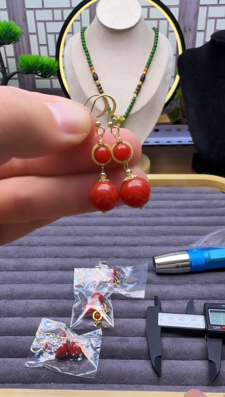 14K金镶嵌翡翠耳饰E184      