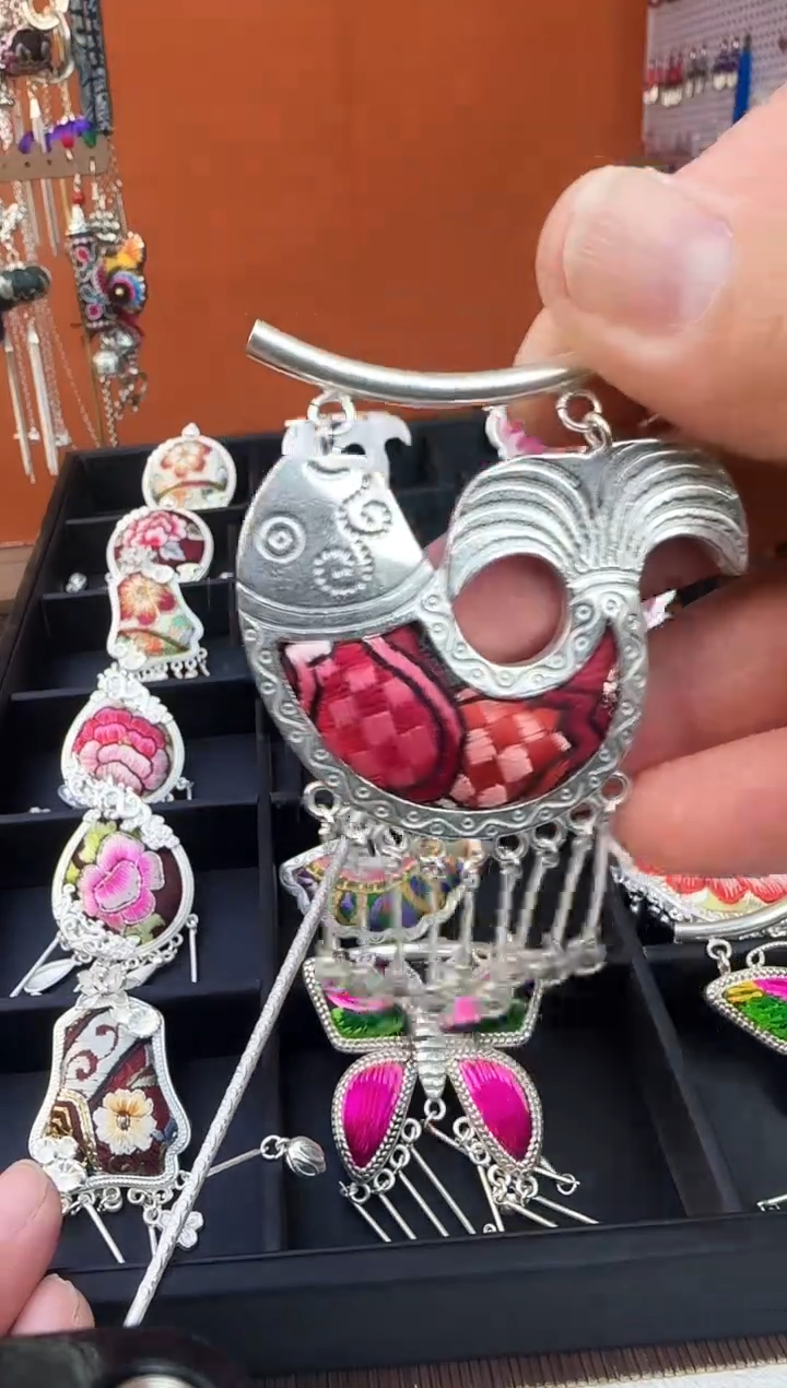 【闪购商品】织绣非遗手工刺绣毛衣链吊坠