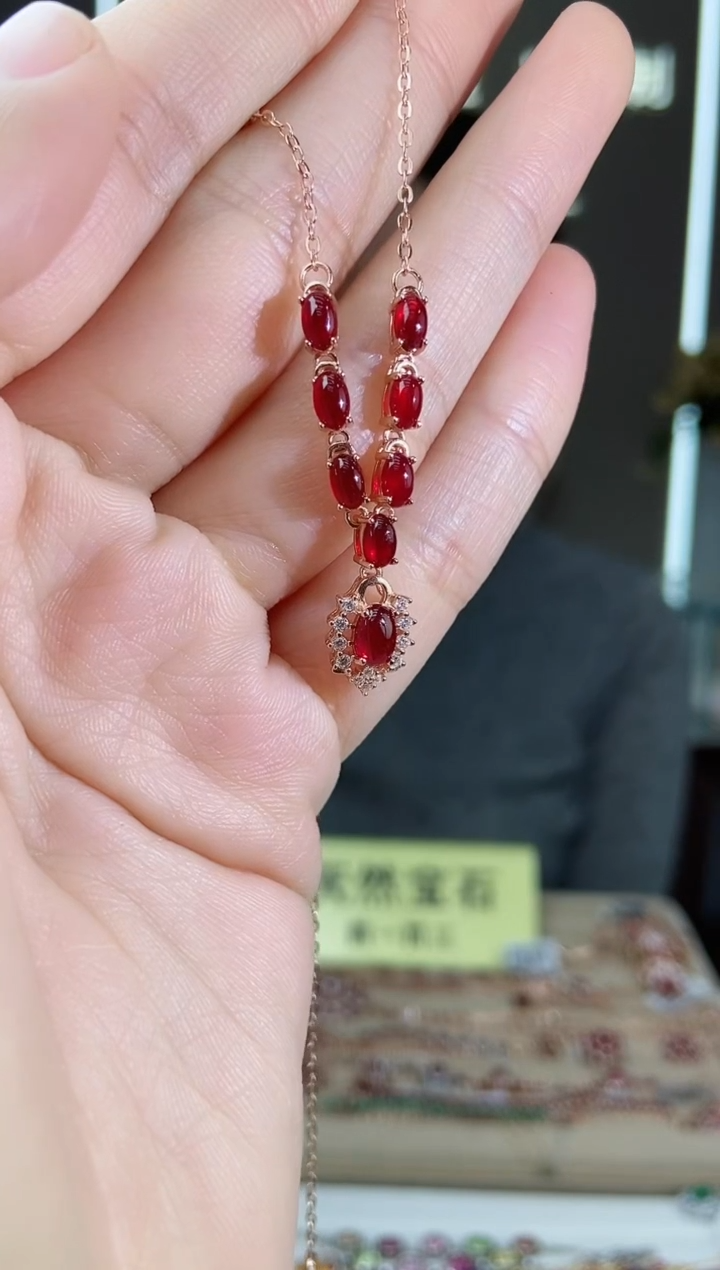 【闪购商品】红宝石颈饰银S925镶嵌颈饰
