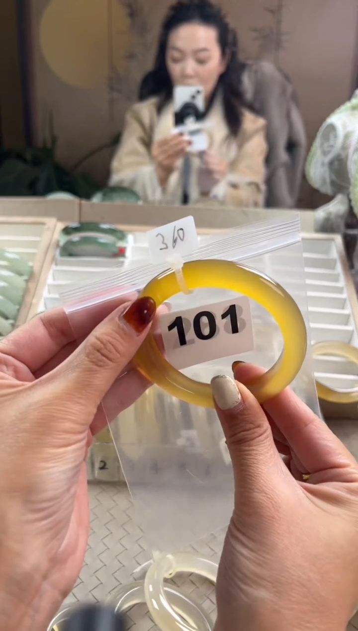 手镯玛瑙/玉髓未镶嵌涂****）101