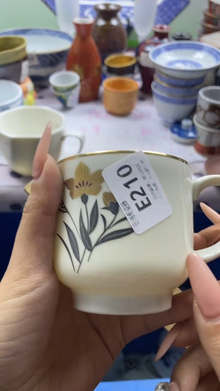 其他筱*回流瓷器默认微瑕，谨慎勿拍E210