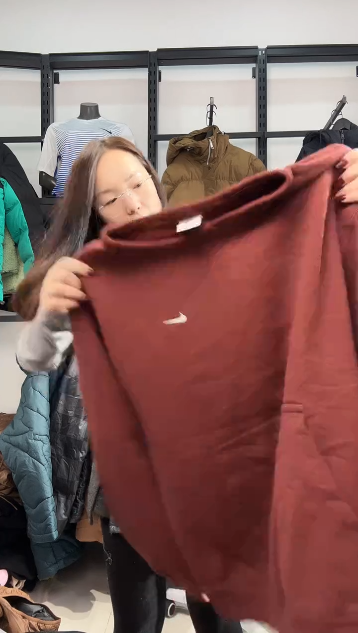 2414 闪购编码  运动卫衣裤以直播间过款为准 尺码  ·  