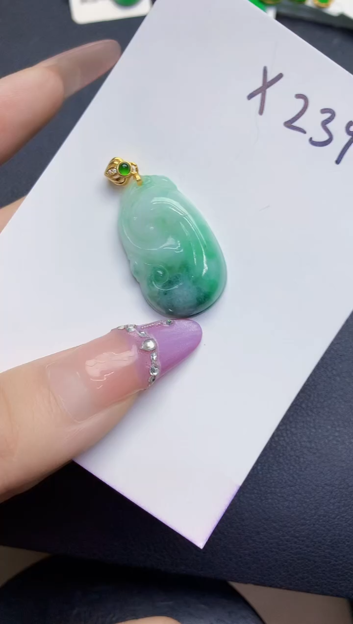 颈饰未镶嵌翡翠缅甸天然翡翠A货