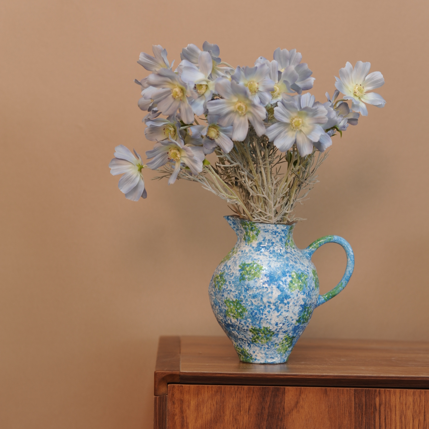 景德镇手绘艺术感小花瓶（蔚蓝单把壶口8cm 高度18cm）