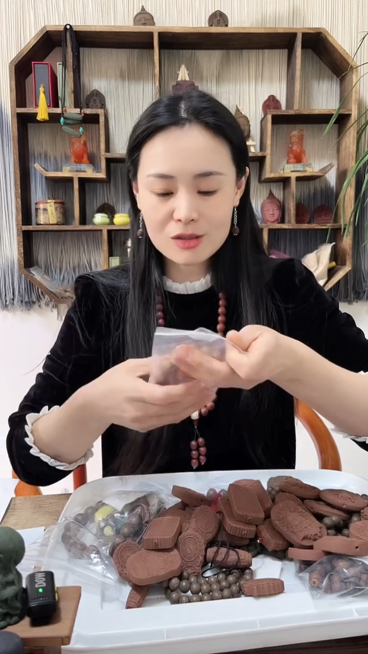 【闪购商品】泥塑灵犀香方单圈手串