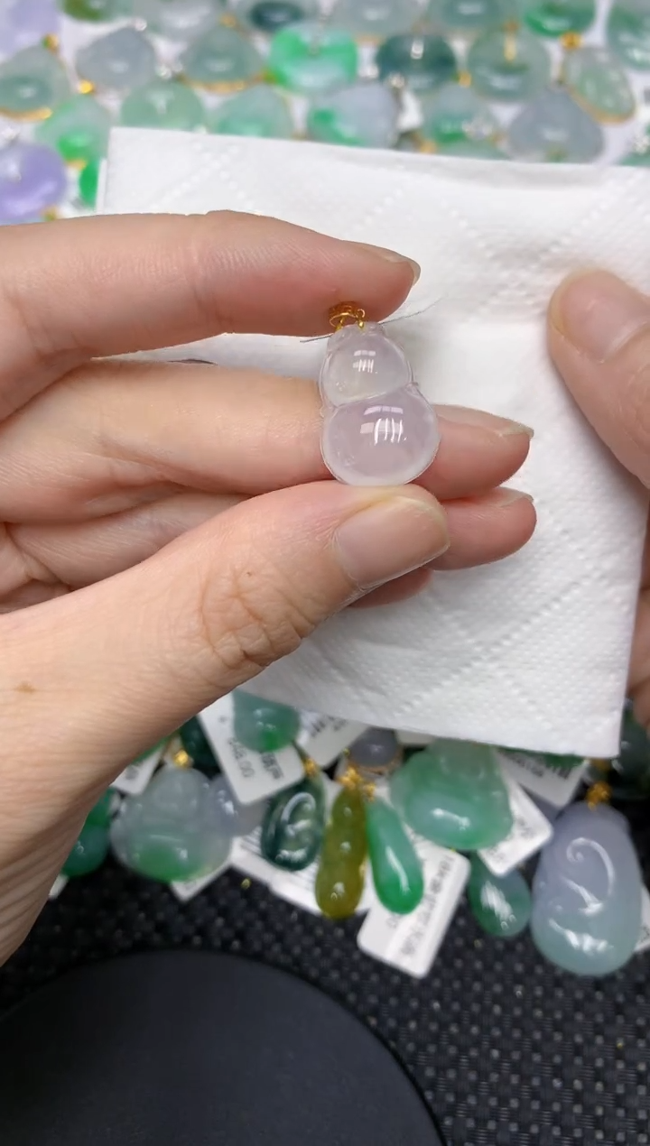 颈饰18K金镶嵌翡翠111111111