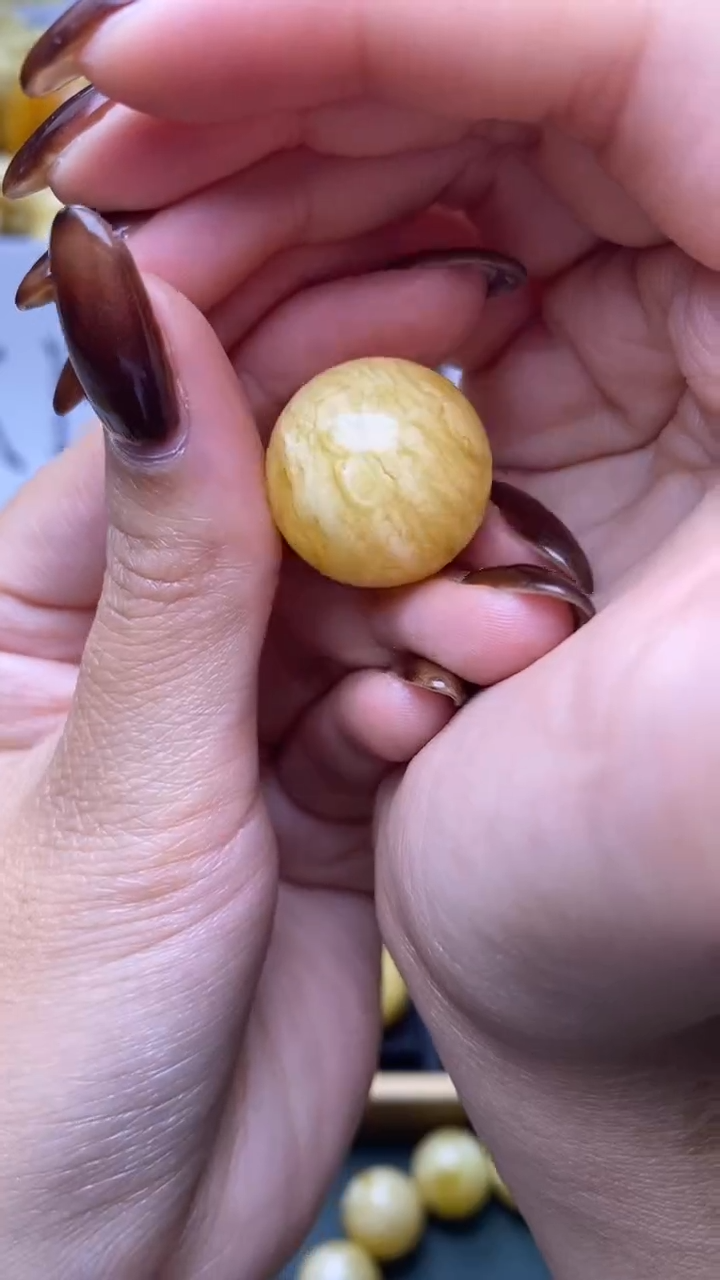 【闪购商品】琥珀裸石未镶嵌蜜蜡.90