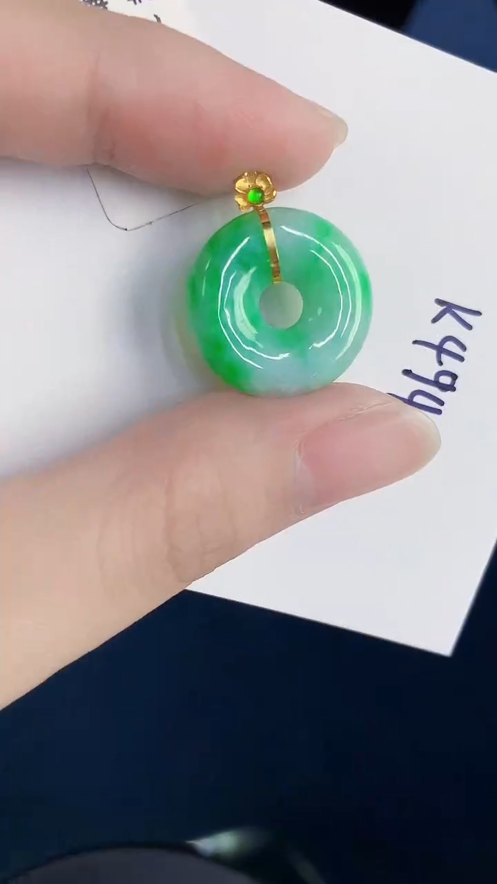 颈饰18K金镶嵌翡翠天然翡翠缅甸A货