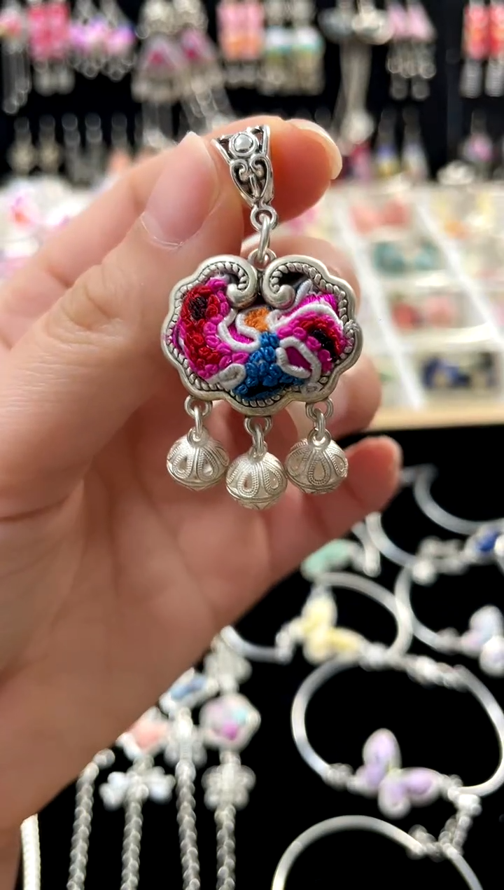 【闪购商品】织绣非遗刺绣饰品