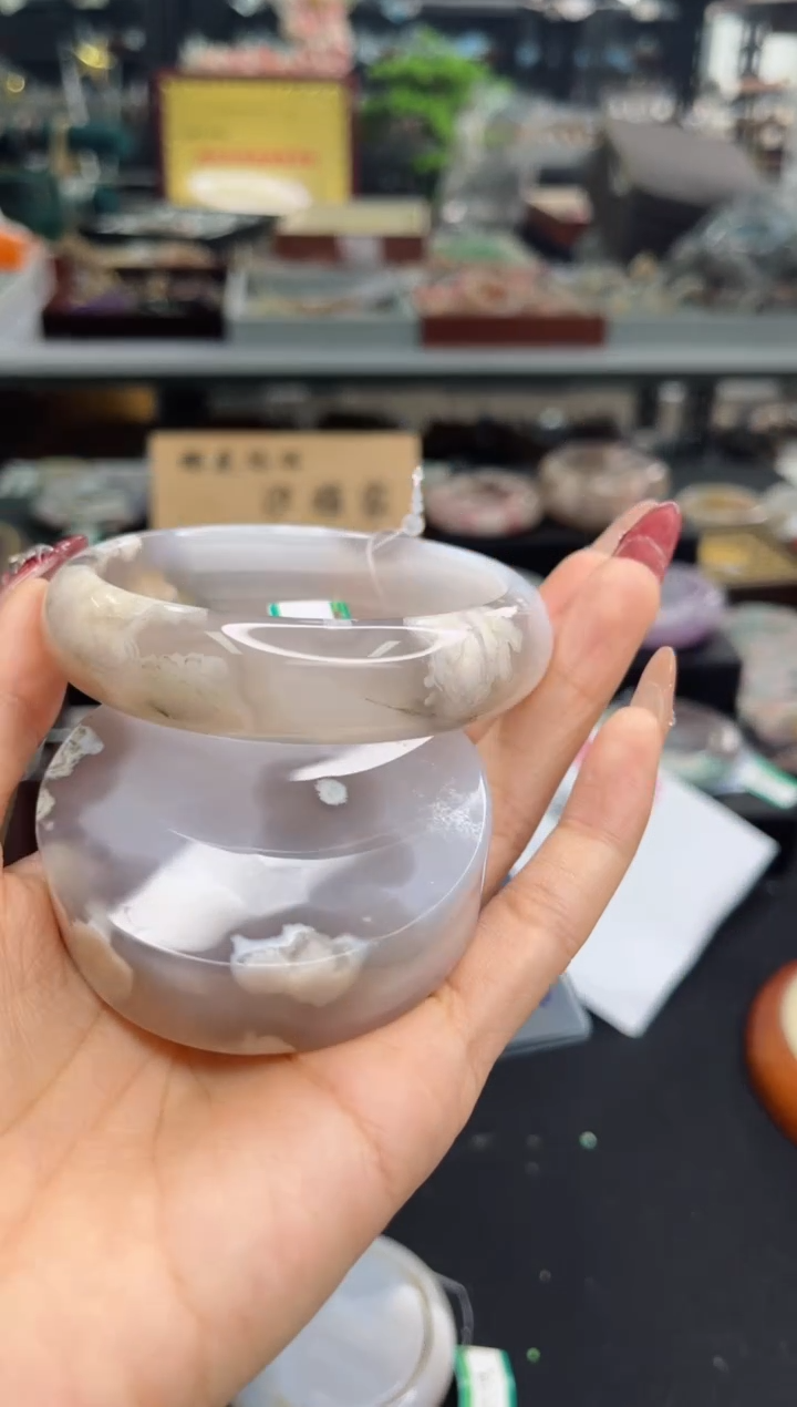 【闪购商品】石英质玉手镯未镶嵌62圈口（赠品镯心）1465793