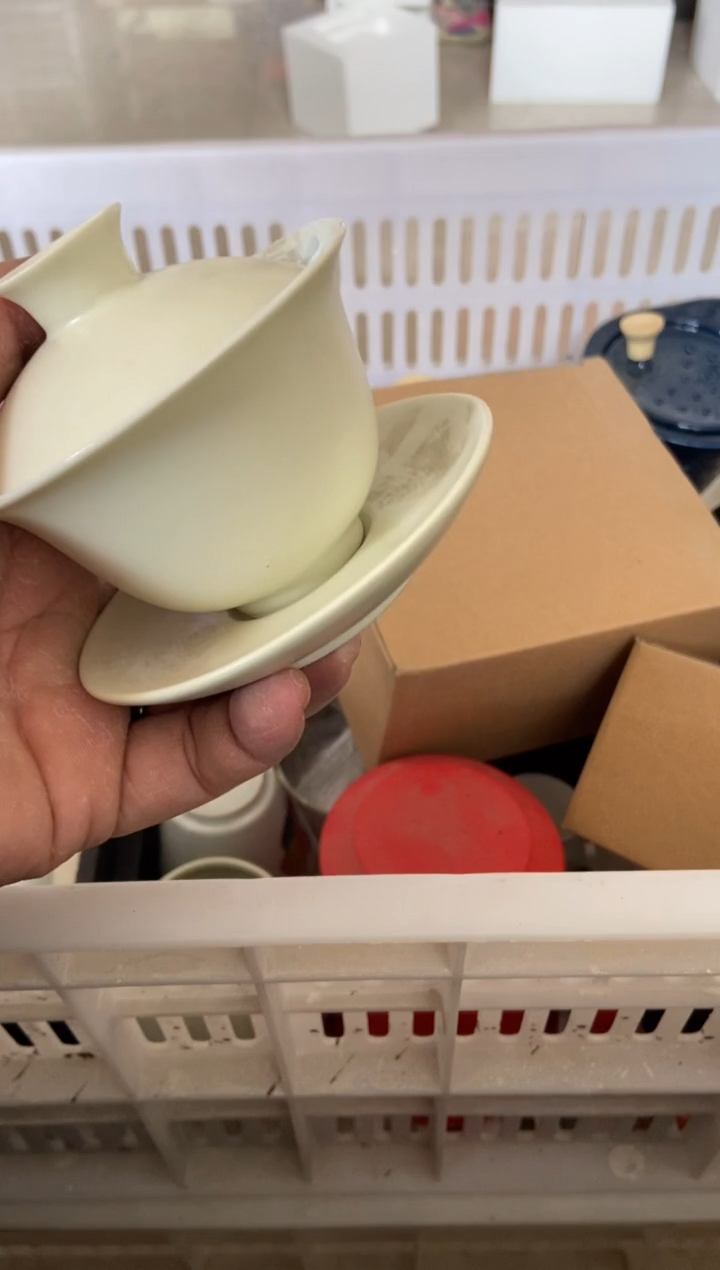 杯子瓷无运费险有瑕疵的摄影的产品有使用过的痕迹有点脏介意勿拍