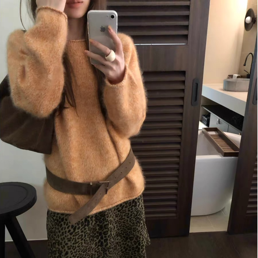 洋洋优选-秋冬新款洋气圆领卷边设计套头软糯百搭毛衣上衣YY72020