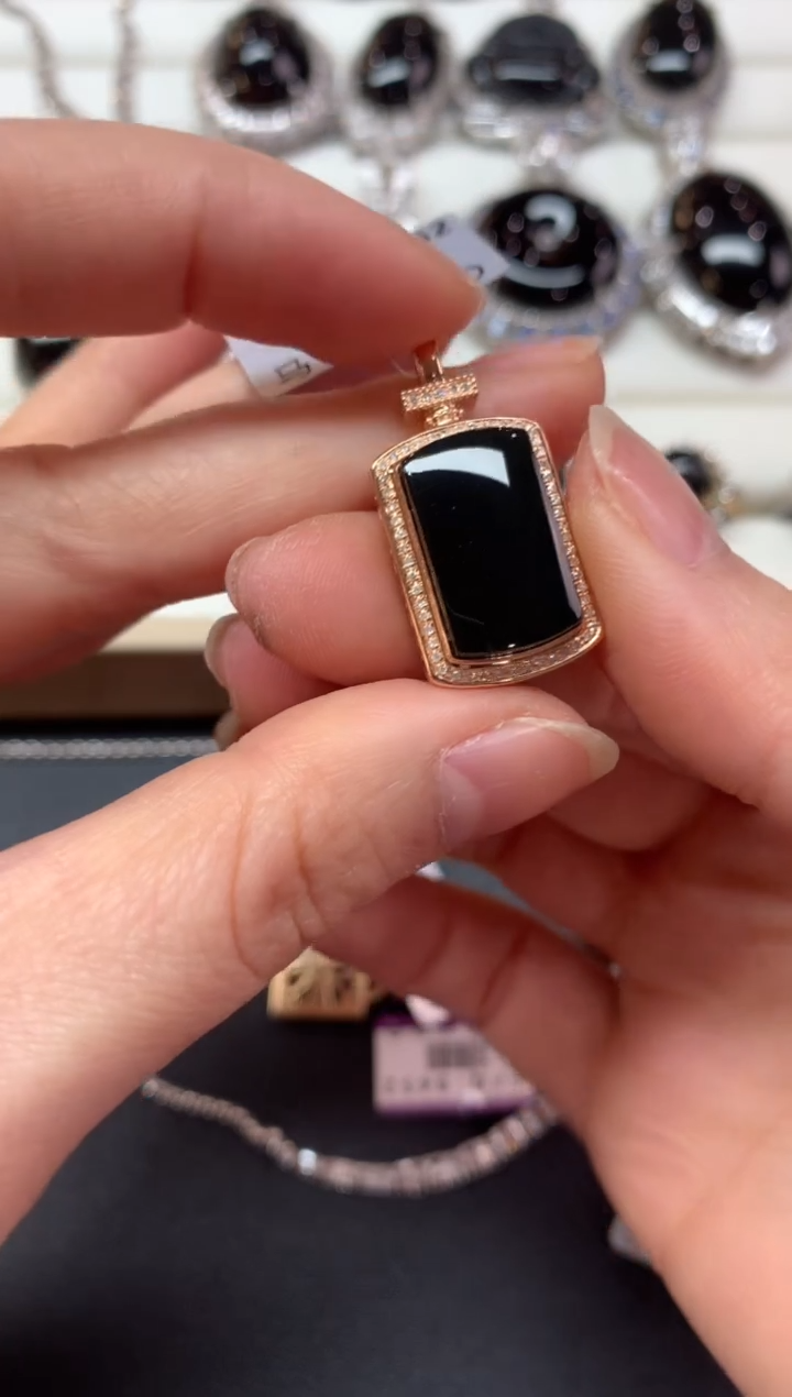 【闪购商品】翡翠吊坠(不含链)18K金镶嵌Z852|5980