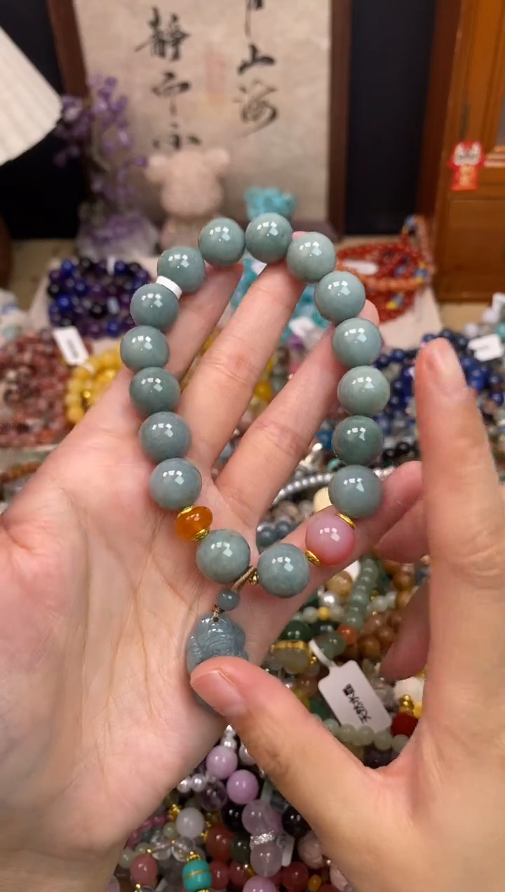 未镶嵌翡翠手饰529