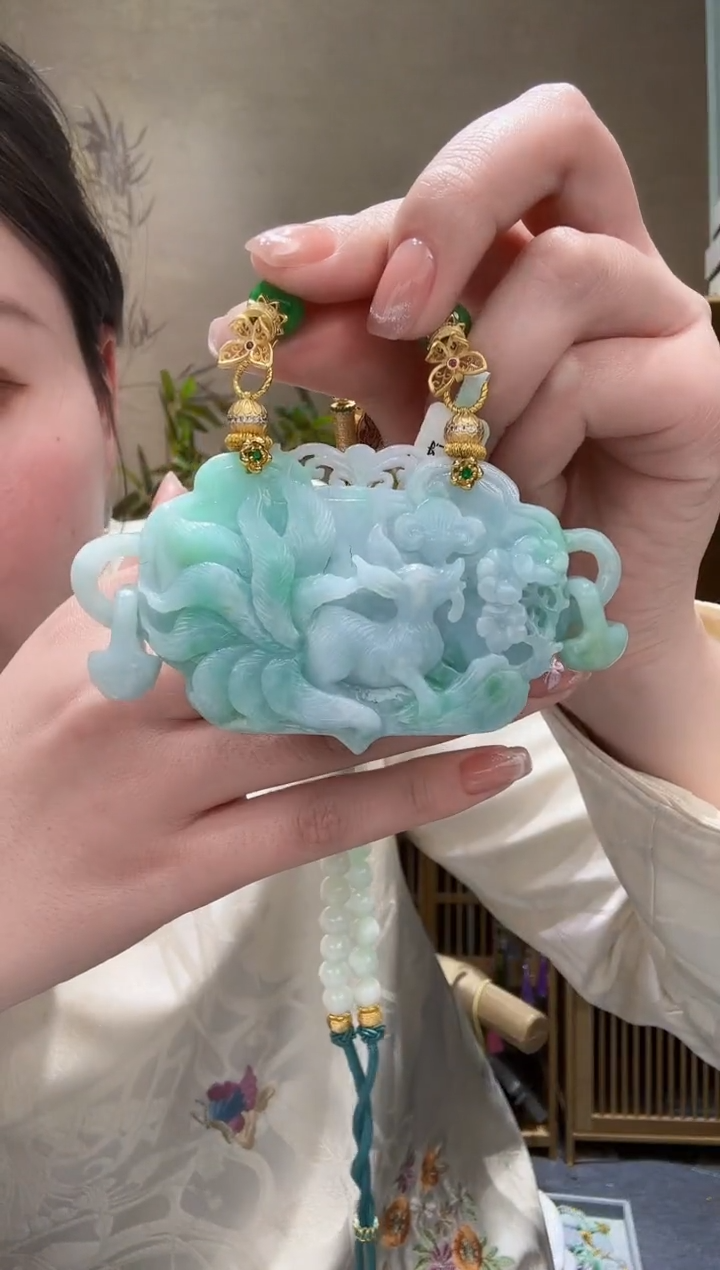 【闪购商品】翡翠颈饰未镶嵌吊坠