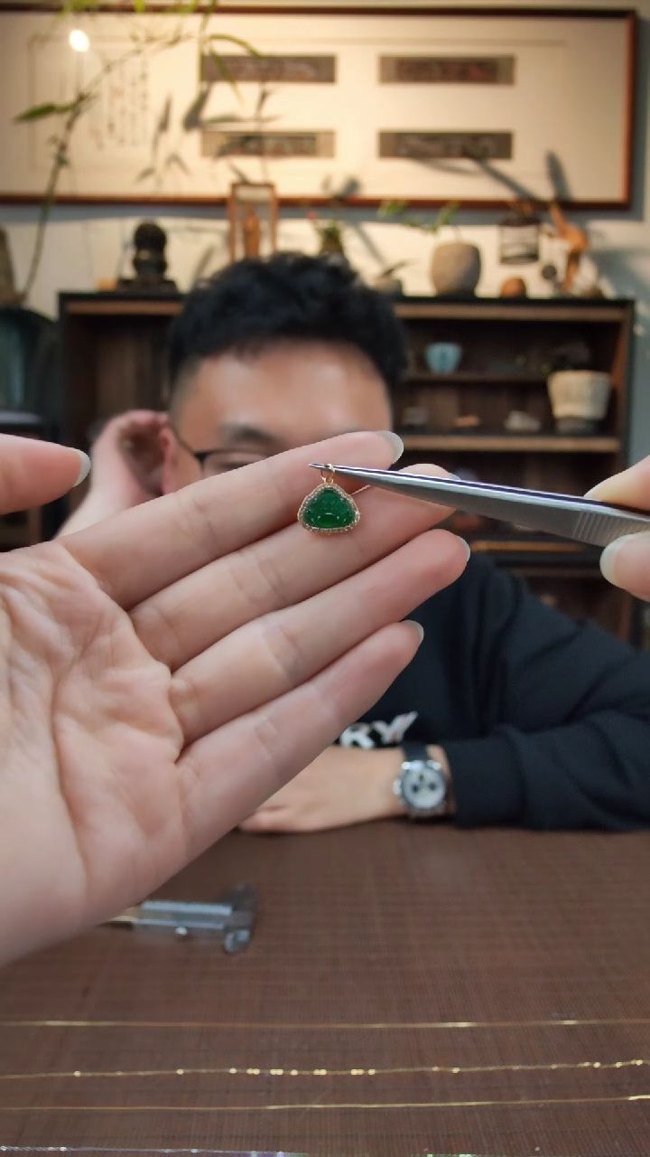 【闪购商品】翡翠颈饰18K金镶嵌18K金翡翠佛公吊坠ZX赠链