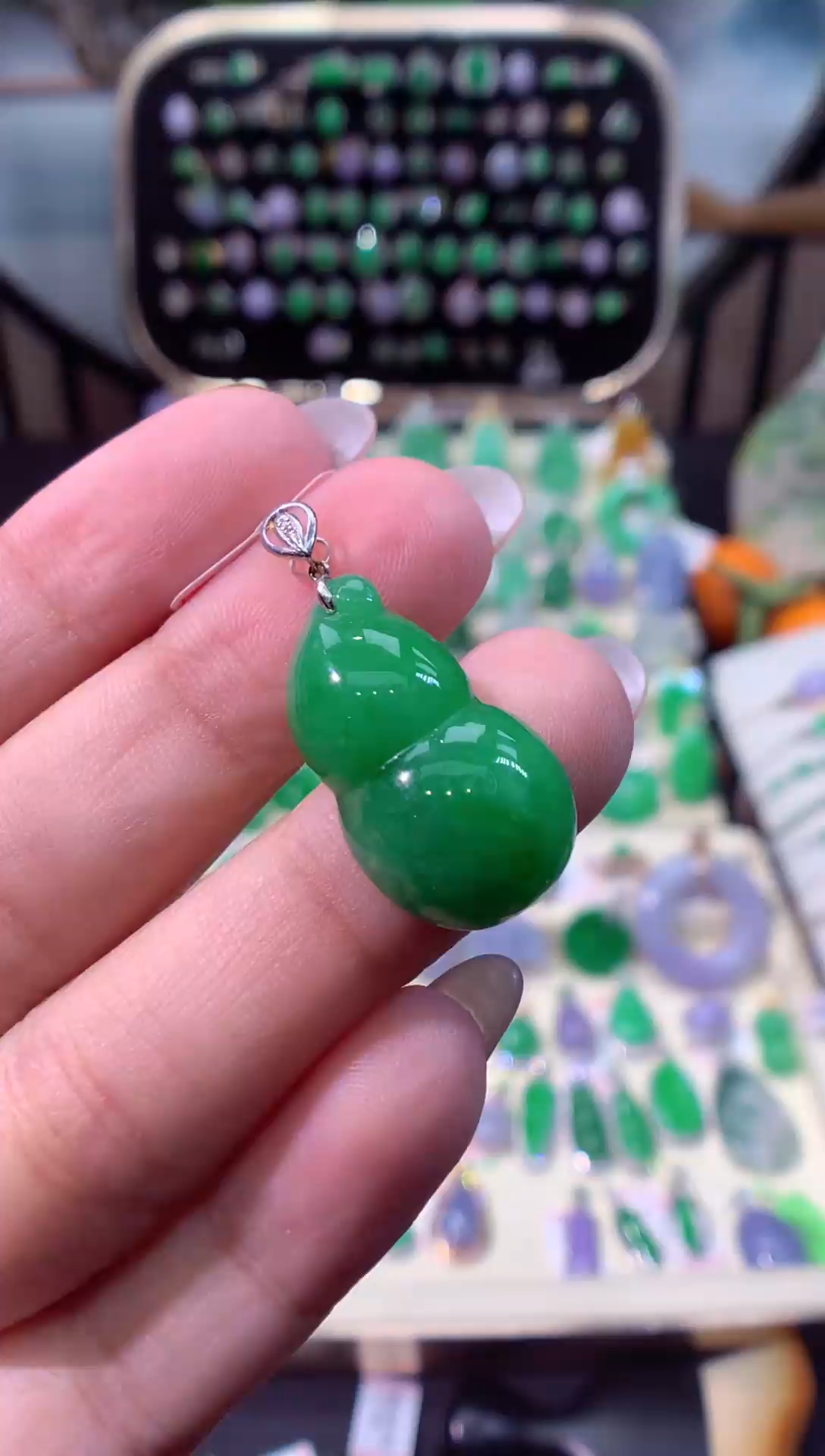 【闪购商品】翡翠颈饰18K金镶嵌缅甸天然A货翡翠