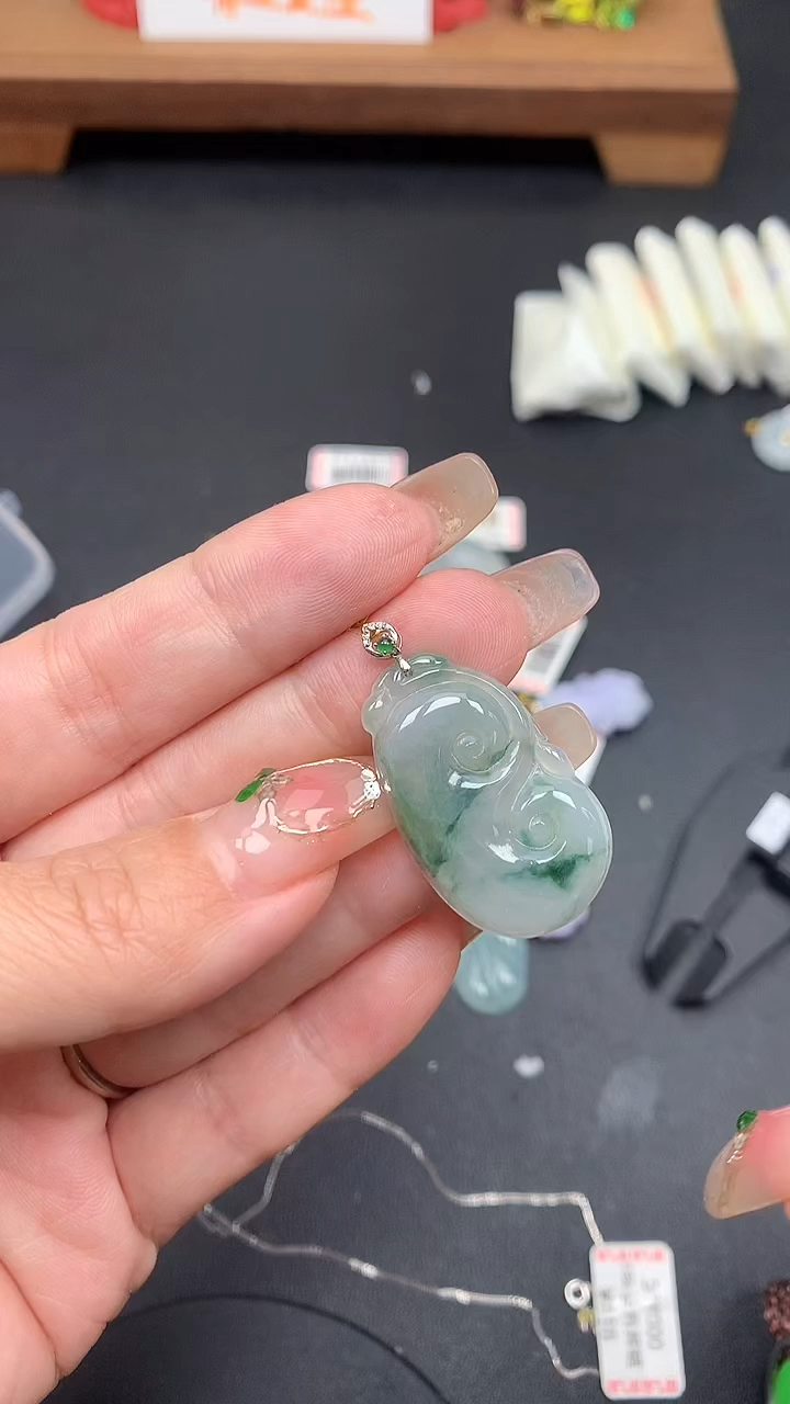 【闪购商品】翡翠吊坠(不含链)18K金镶嵌MS154515