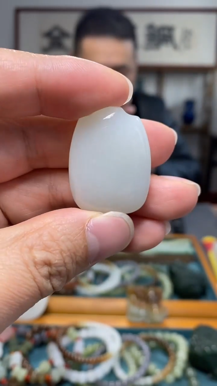 颈饰未镶嵌和田玉30