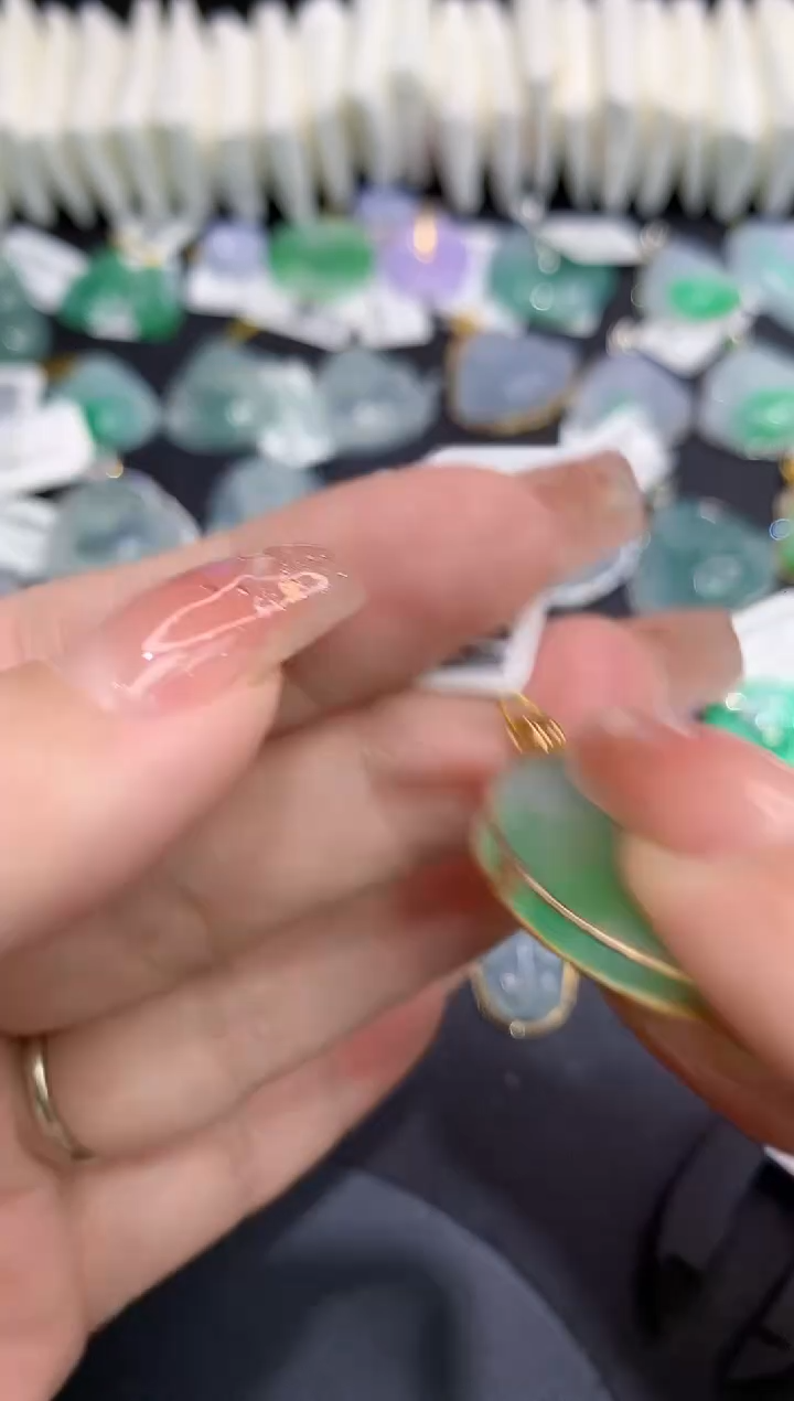 吊坠(不含链)18K金镶嵌翡翠111111111111111111