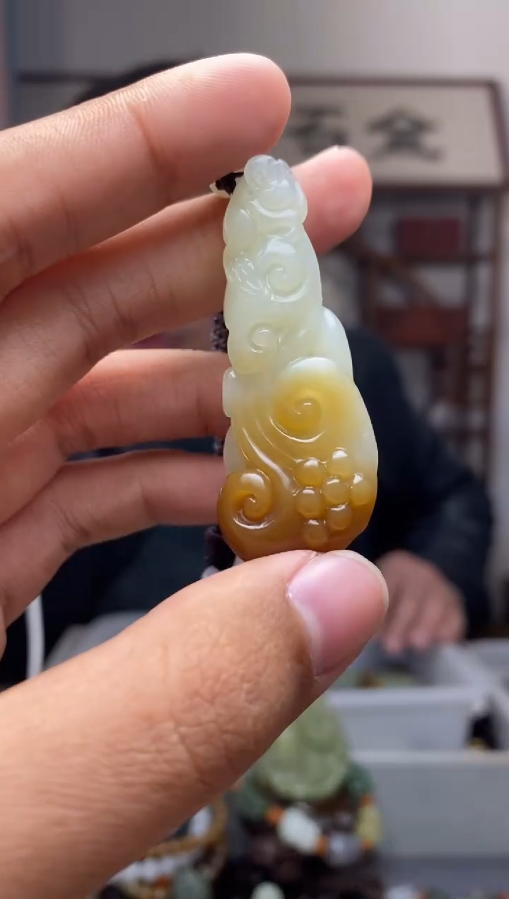 【闪购商品】和田玉挂件未镶嵌144