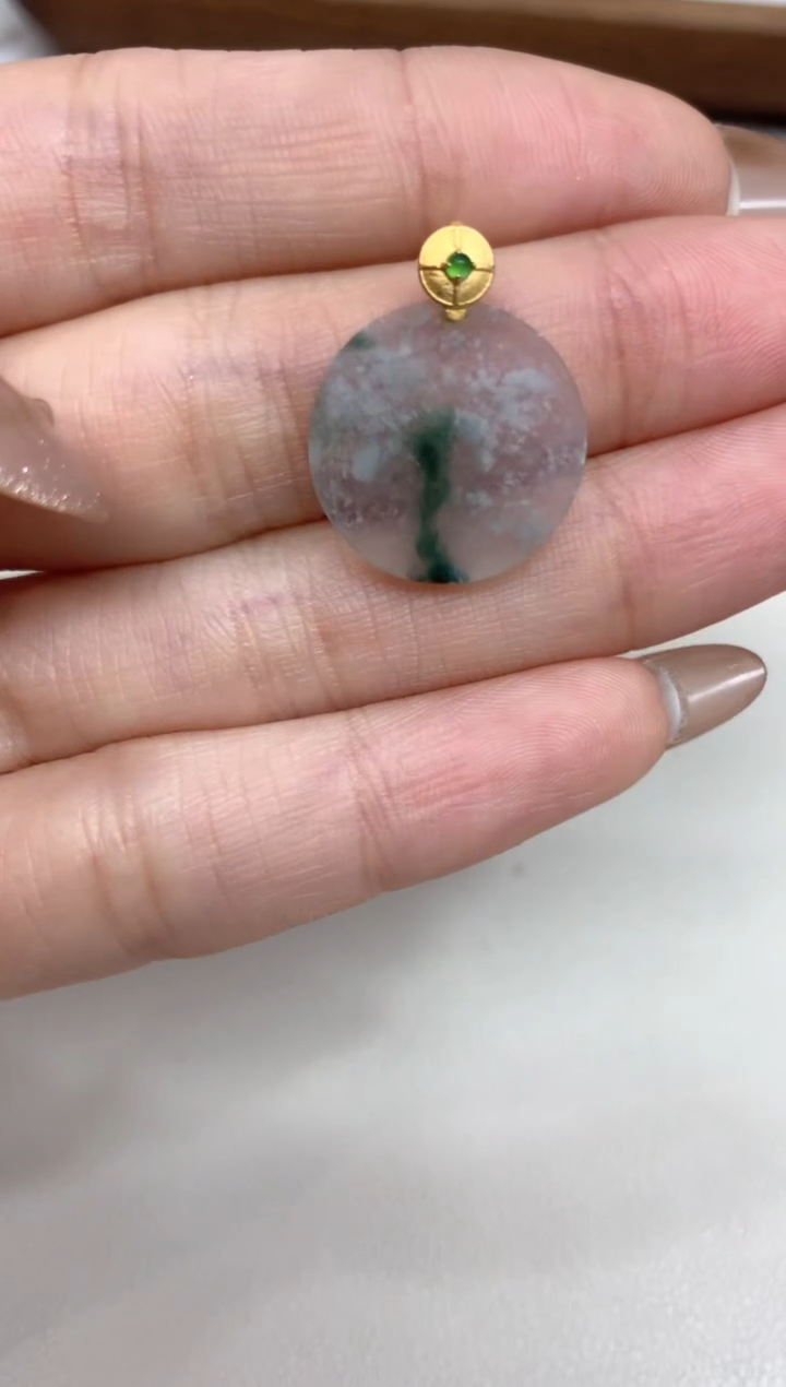 【闪购商品】翡翠吊坠(不含链)18K金镶嵌圆牌