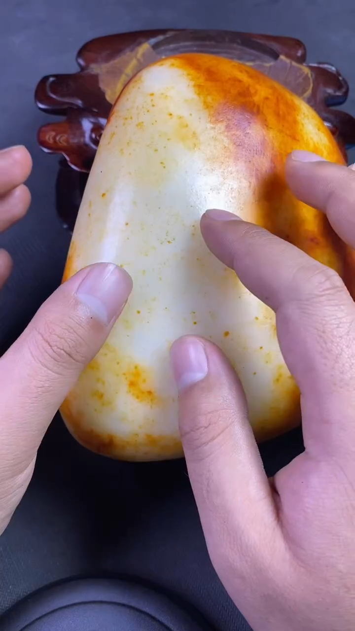 未镶嵌和田玉摆件雄****，和田玉