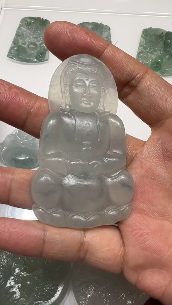 定制翡翠未镶嵌观音
