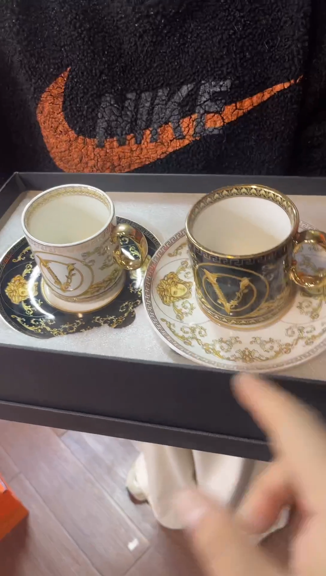 杯鸿辉家品牌瓷器，京东包邮！