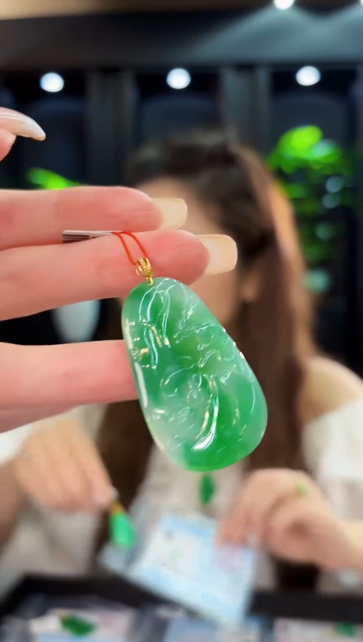 翡翠18K金镶嵌颈饰 缅料A货/支持复检/一件