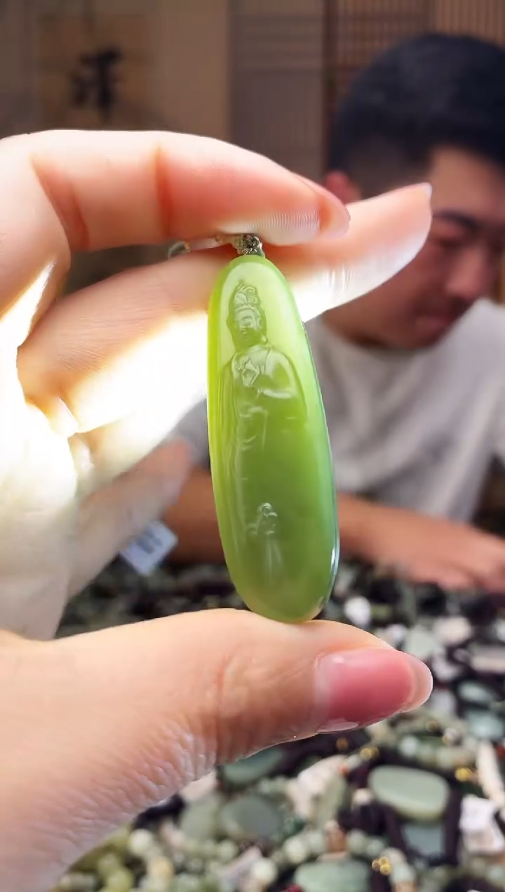 颈饰未镶嵌和田玉多样性发货，拍一发一