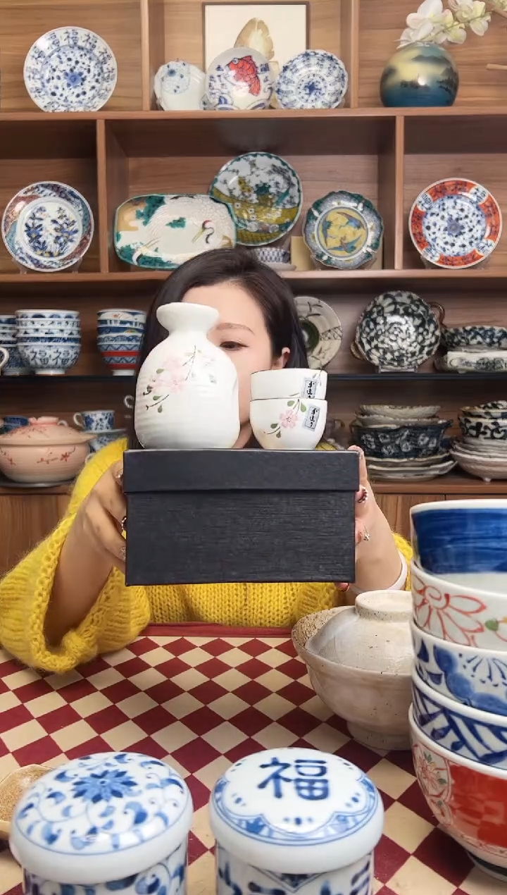 【闪购商品】瓷片手工樱花酒具 一壶两杯      