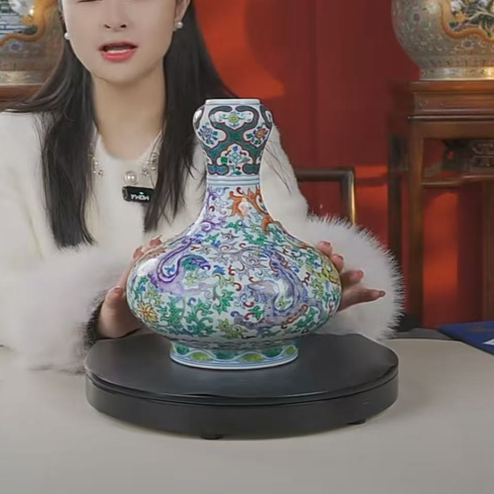 国呈拍卖古董瓷器