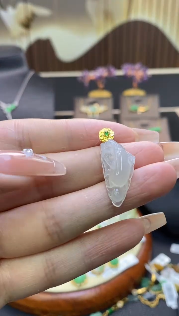 【闪购商品】翡翠颈饰18K金镶嵌净货12375