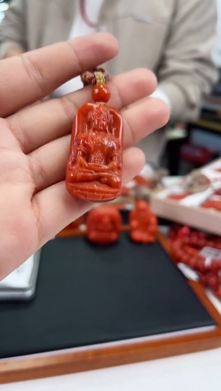 【闪购商品】南红玛瑙吊坠未镶嵌一个/条