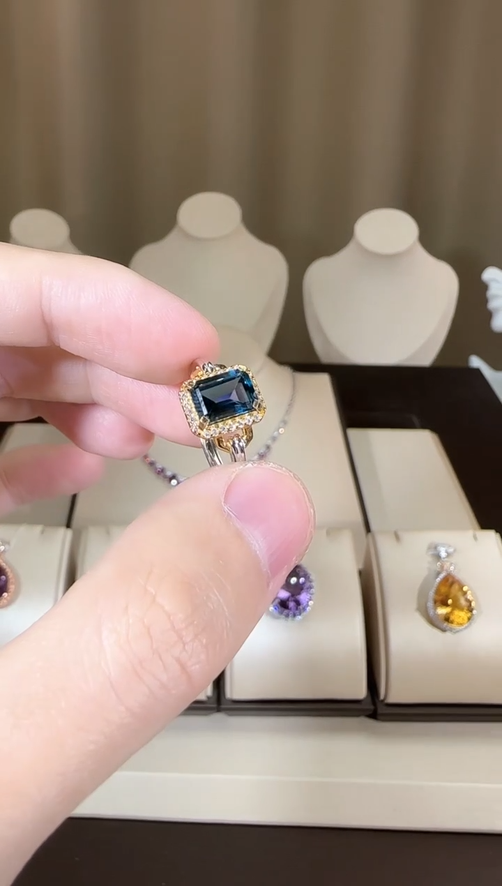 【闪购商品】托帕石戒指银S925镶嵌伦敦蓝9*7mm