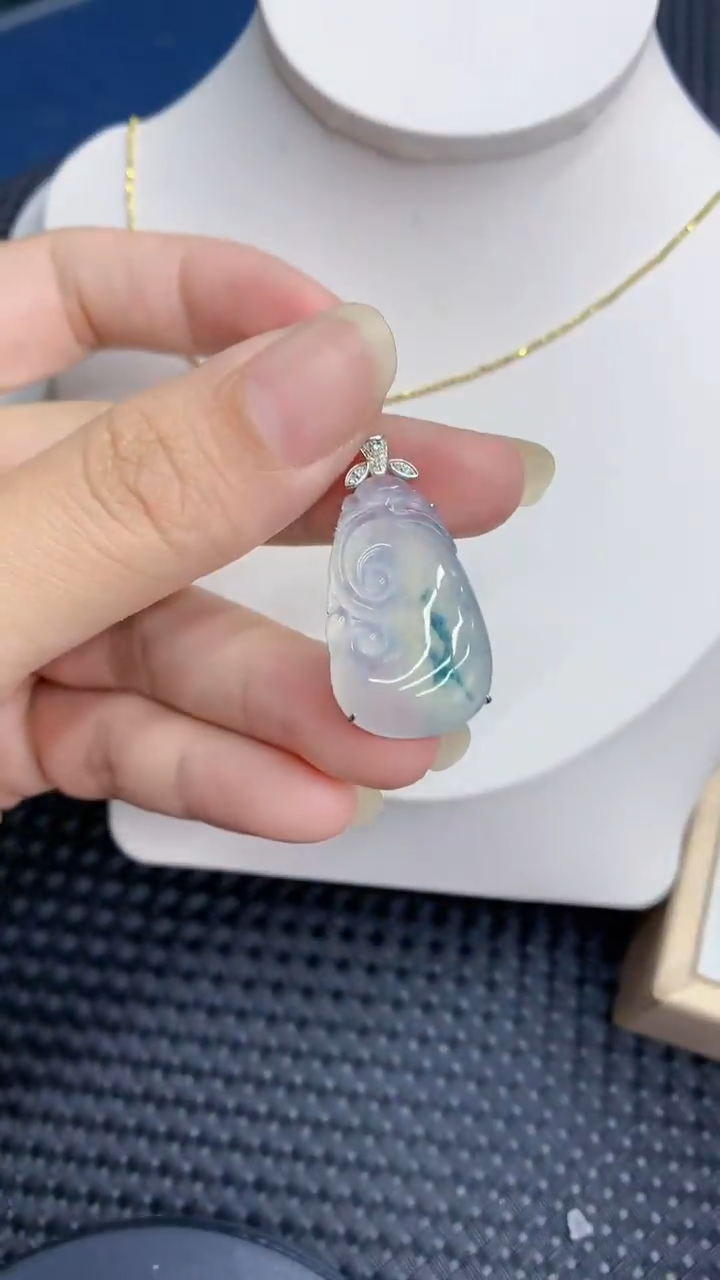 【闪购商品】翡翠颈饰18K金镶嵌            8