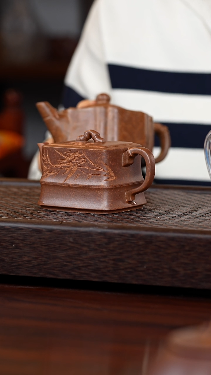 【闪购商品】紫砂茶壶四方竹段200毫升