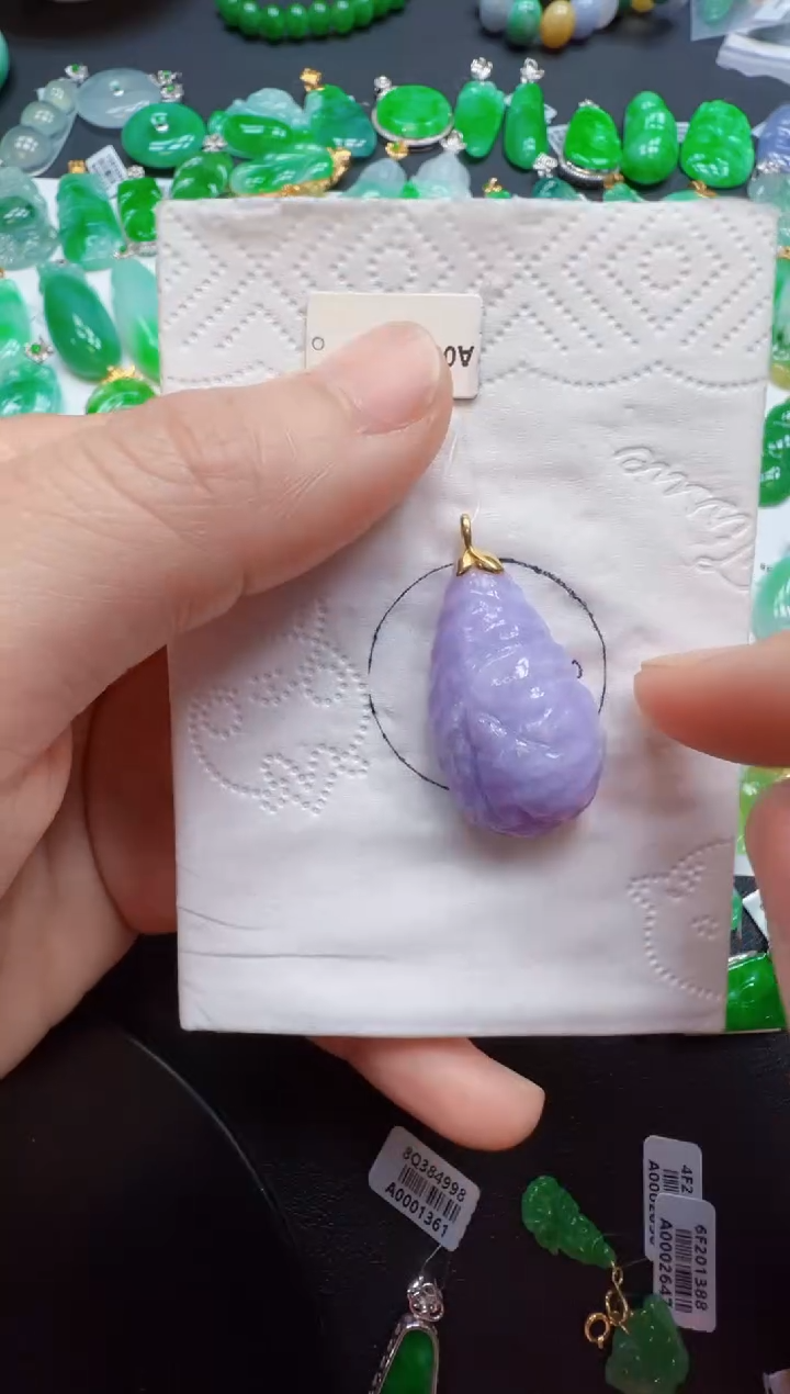 【闪购商品】翡翠吊坠(不含链)18K金镶嵌600