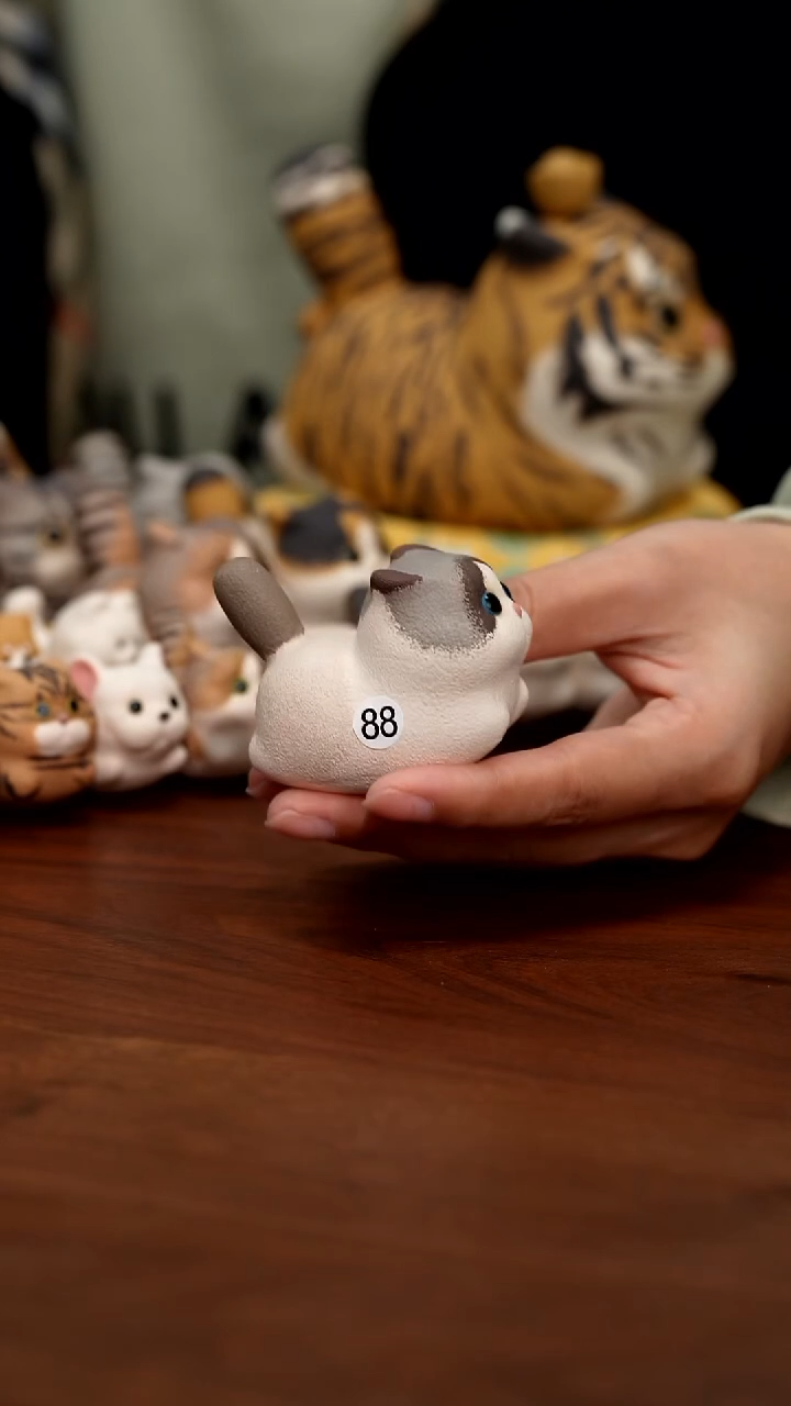 紫砂摆件微瑕猫猫