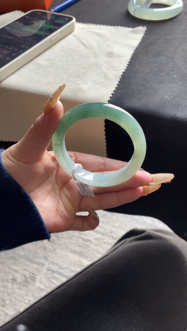 未镶嵌手镯翡翠三天鉴赏期