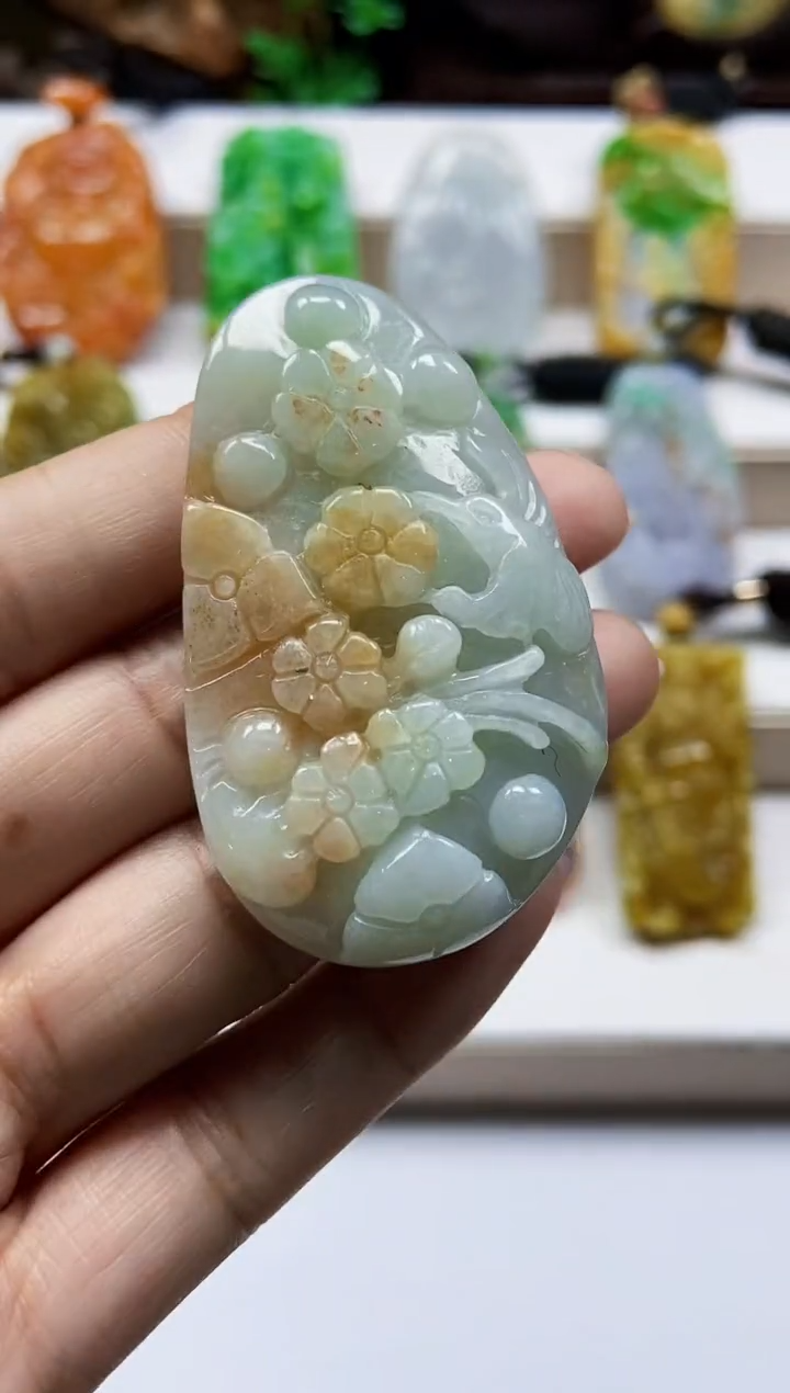 颈饰未镶嵌翡翠翡翠A货