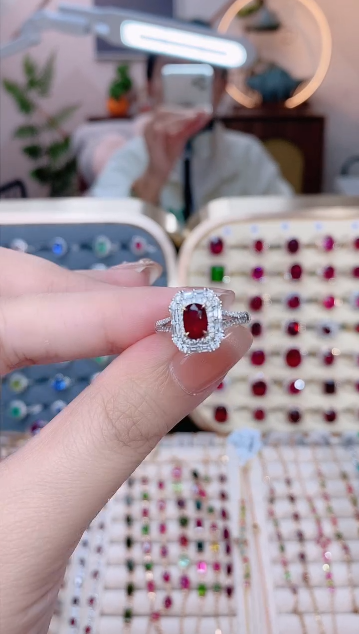 【闪购商品】红宝石18K金戒指18K金镶嵌1