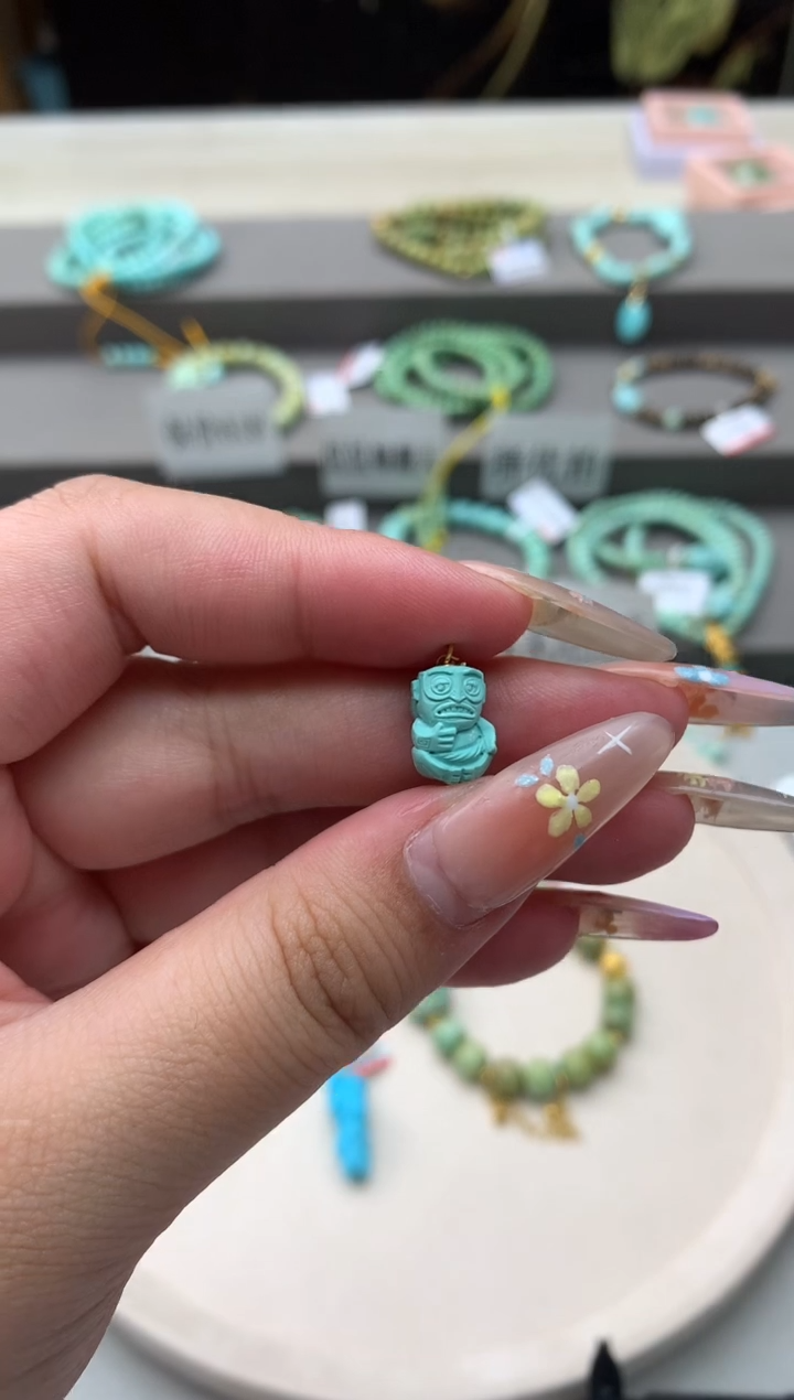 绿松石未镶嵌雕刻R51